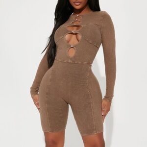 NEW FashionNova Spandex Brown Bodysuit Romper